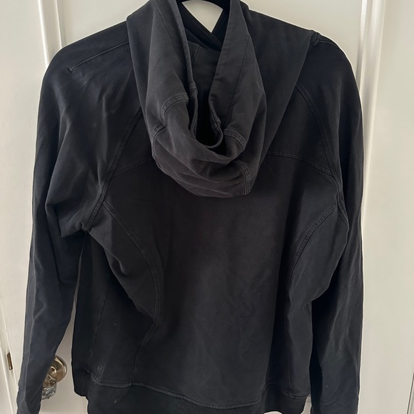 Black lululemon hoodie - Picture 5 of 5